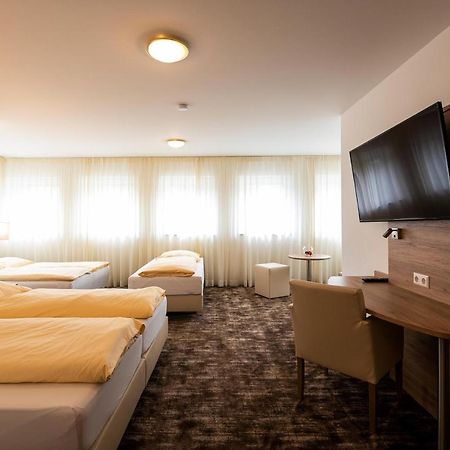 Sternplatz Hotel Эинген Экстерьер фото